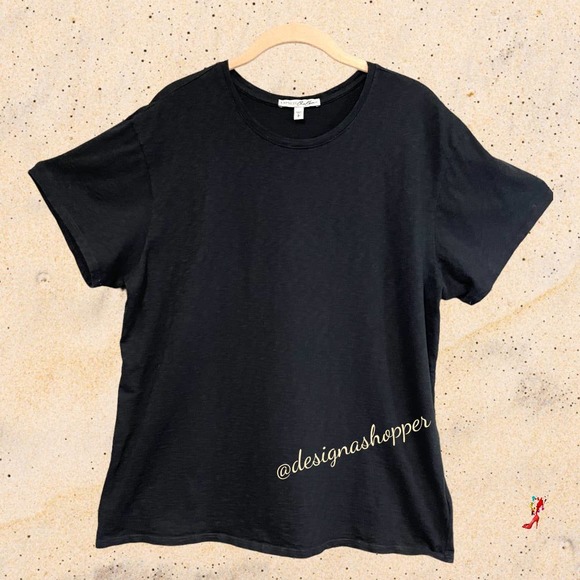 EXPRESS Black t-shirt w/bold, graphic Gold letters across the back LG - Picture 3 of 6